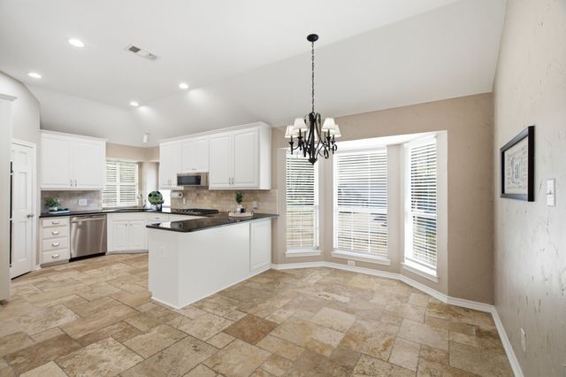 8417 Castle Creek Road, North Richland Hills, TX 76182