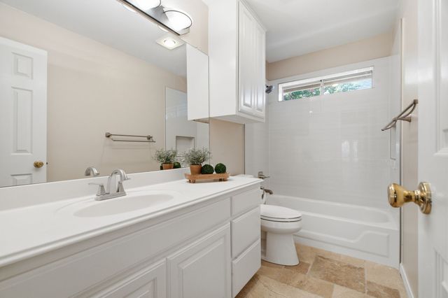 8417 Castle Creek Road, North Richland Hills, TX 76182