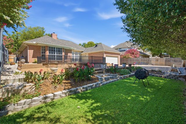 8417 Castle Creek Road, North Richland Hills, TX 76182