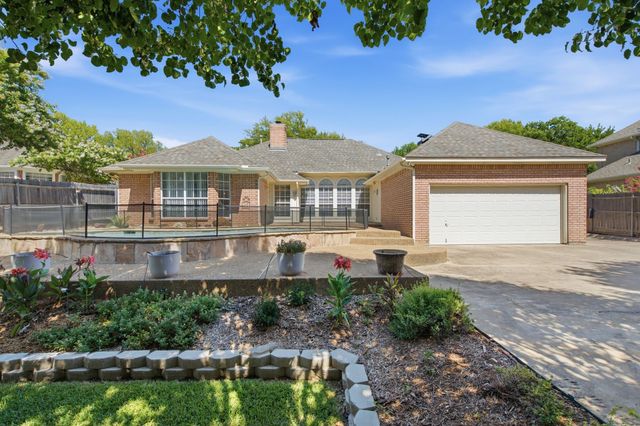 8417 Castle Creek Road, North Richland Hills, TX 76182