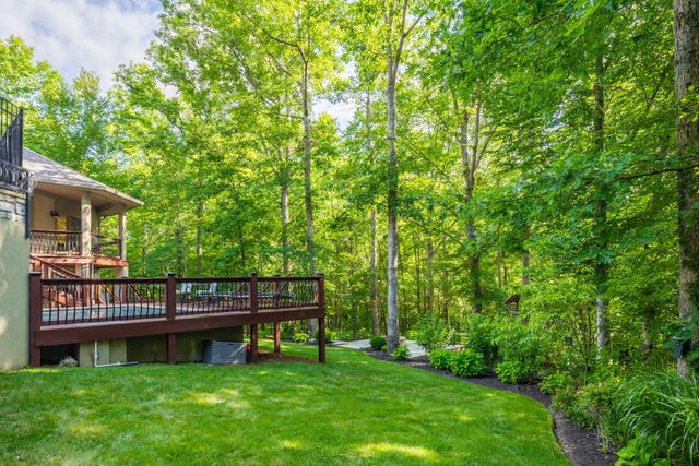 1003 Champion Hills Dr, Kingston Springs, TN 37082