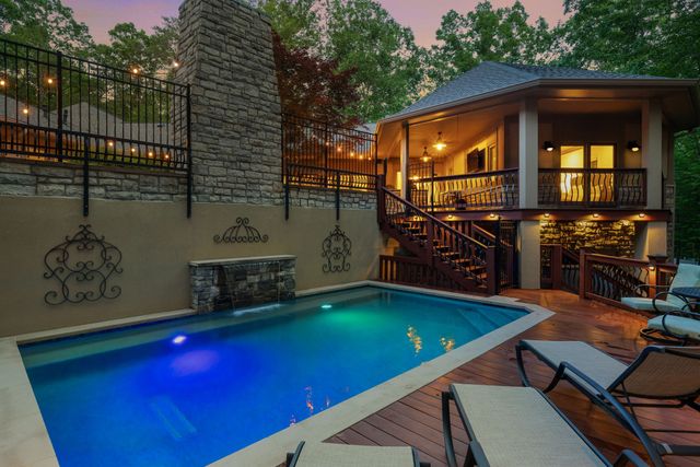 1003 Champion Hills Dr, Kingston Springs, TN 37082