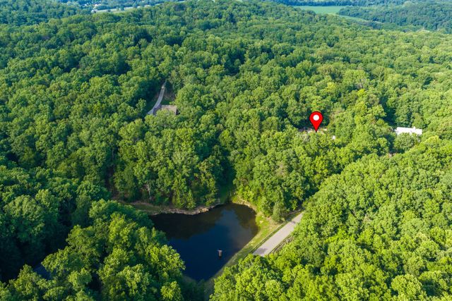 1003 Champion Hills Dr, Kingston Springs, TN 37082