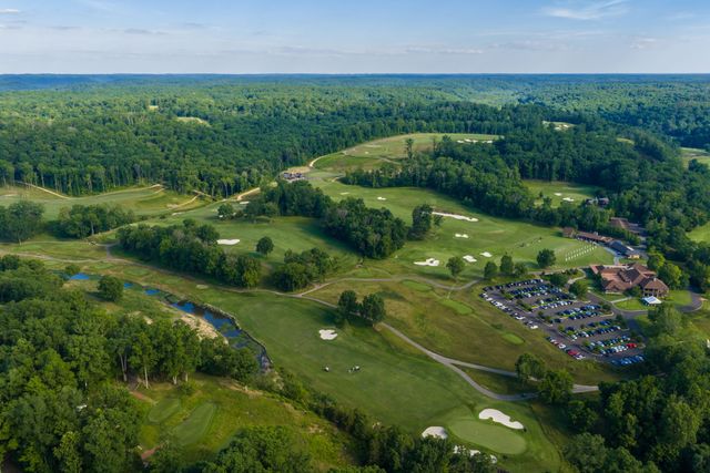 1003 Champion Hills Dr, Kingston Springs, TN 37082