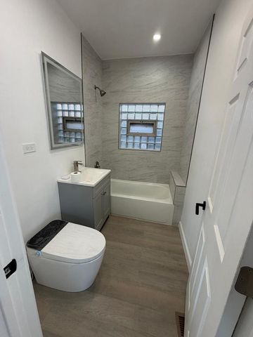 10426 S Calhoun Avenue, Chicago, IL 60617