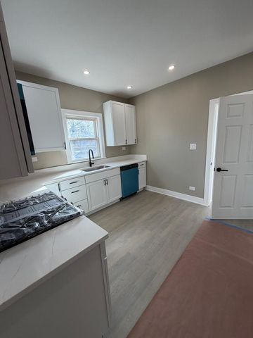 10426 S Calhoun Avenue, Chicago, IL 60617