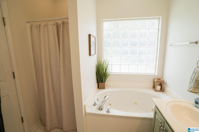 174 CEDAR GROVE PARKWAY, Maylene, AL 35114