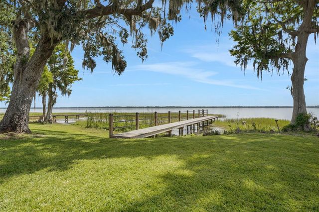 8314 W LAKE MARION ROAD, Haines City, FL 33844