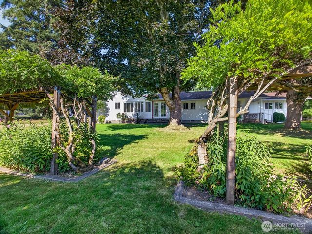 8918 230th Avenue E, Buckley, WA 98321