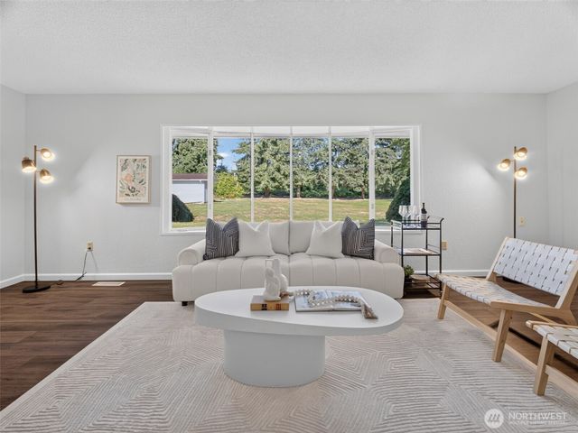 8918 230th Avenue E, Buckley, WA 98321