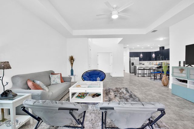 913 Bama Breeze Drive, Daytona Beach, FL 32124