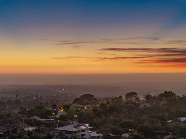 2166 Camino Cantera, Vista, CA 92084