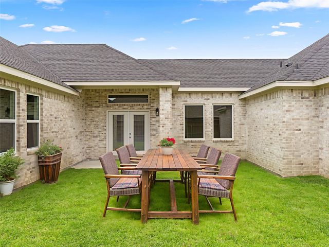 1200 Sailfish Drive, Bay City, TX 77414