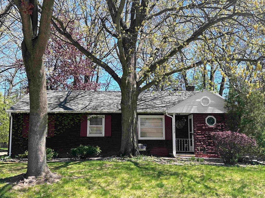 1620 N GRACELAND AVENUE, Appleton, WI 54911