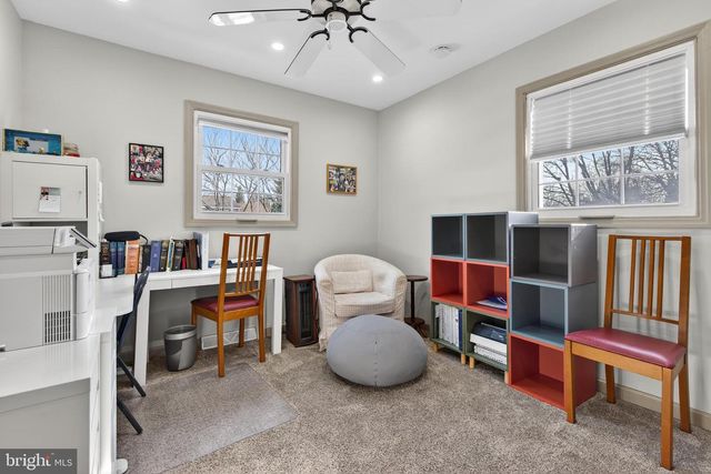 146 S OAK ST, Lititz, PA 17543