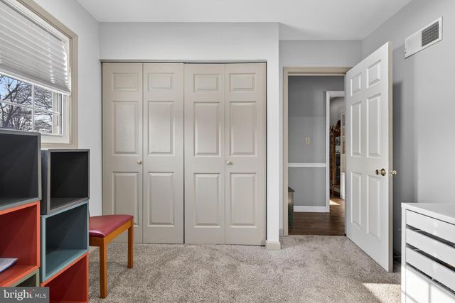 146 S OAK ST, Lititz, PA 17543