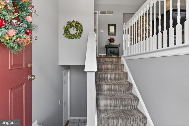 146 S OAK ST, Lititz, PA 17543