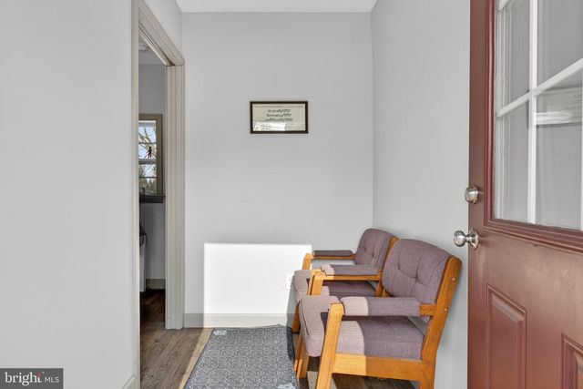 146 S OAK ST, Lititz, PA 17543