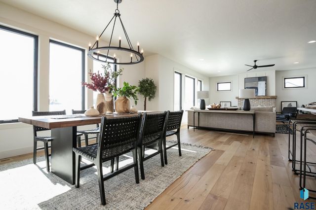 5605 E Canter Ridge Cir Circle, Sioux Falls, SD 57110