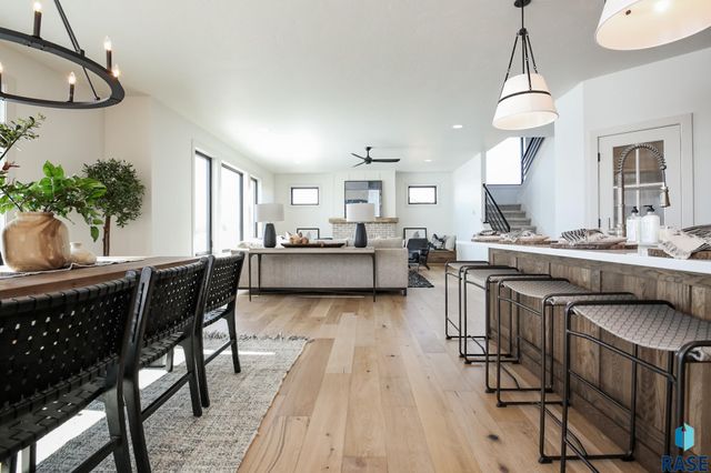 5605 E Canter Ridge Cir Circle, Sioux Falls, SD 57110