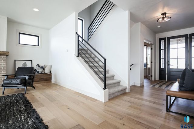 5605 E Canter Ridge Cir Circle, Sioux Falls, SD 57110