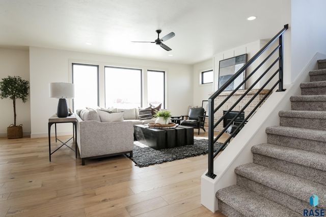 5605 E Canter Ridge Cir Circle, Sioux Falls, SD 57110