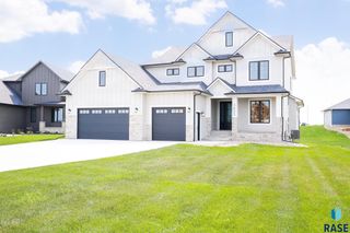 5605 E Canter Ridge Cir Circle, Sioux Falls, SD 57110