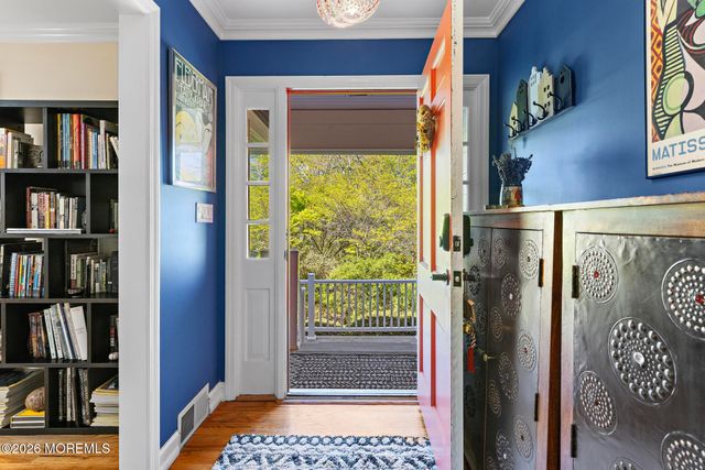 17 Park Way, Highlands, NJ 07732