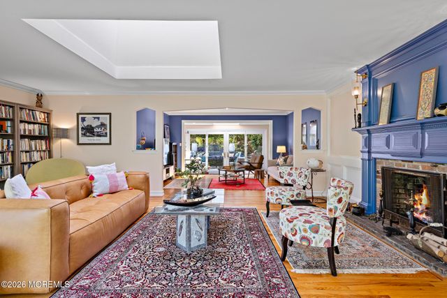 17 Park Way, Highlands, NJ 07732