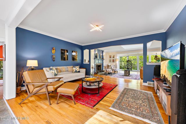 17 Park Way, Highlands, NJ 07732