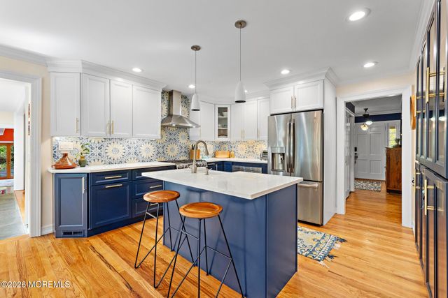 17 Park Way, Highlands, NJ 07732