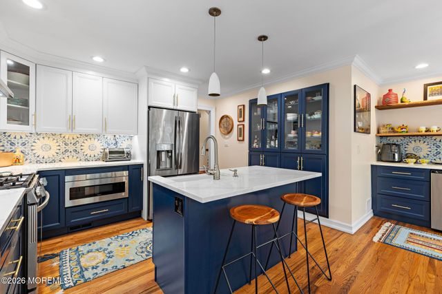 17 Park Way, Highlands, NJ 07732