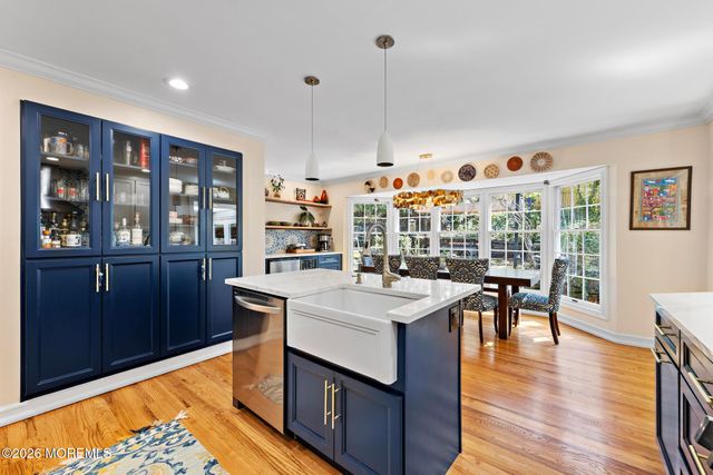 17 Park Way, Highlands, NJ 07732