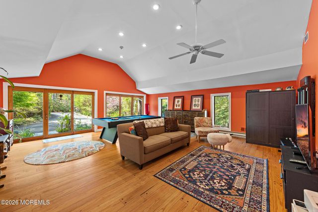 17 Park Way, Highlands, NJ 07732