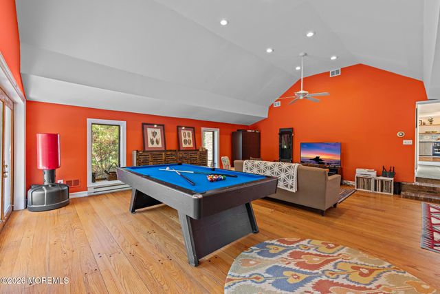 17 Park Way, Highlands, NJ 07732
