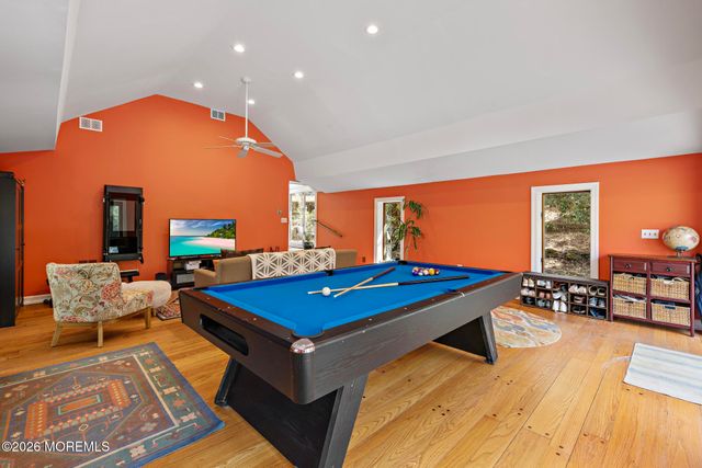 17 Park Way, Highlands, NJ 07732