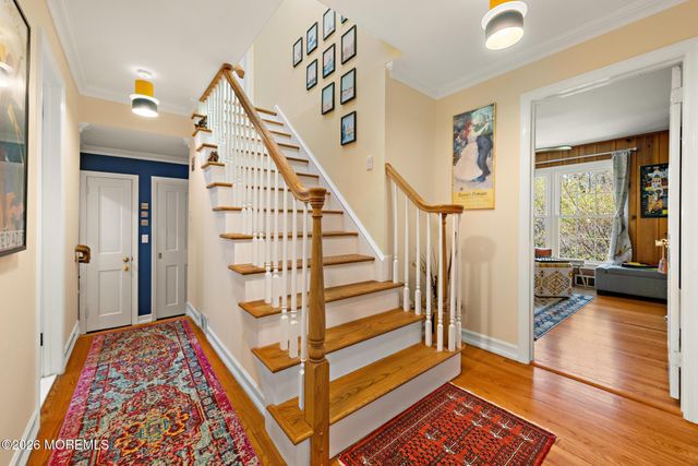 17 Park Way, Highlands, NJ 07732