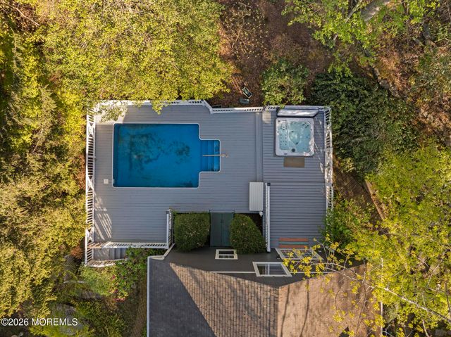 17 Park Way, Highlands, NJ 07732