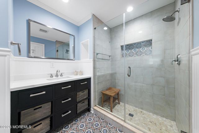 17 Park Way, Highlands, NJ 07732