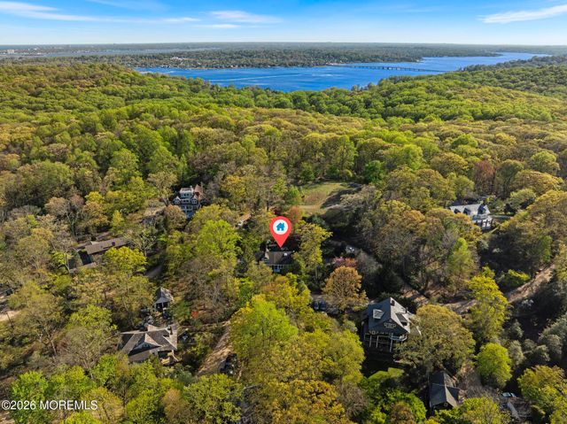 17 Park Way, Highlands, NJ 07732