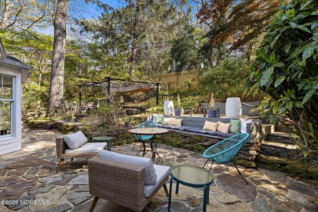 17 Park Way, Highlands, NJ 07732