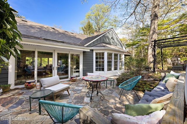17 Park Way, Highlands, NJ 07732