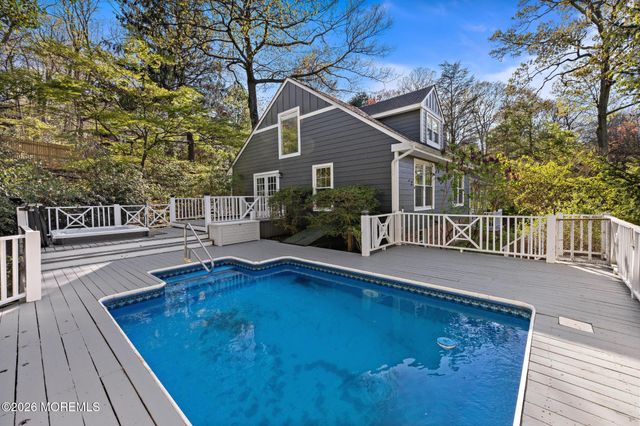 17 Park Way, Highlands, NJ 07732