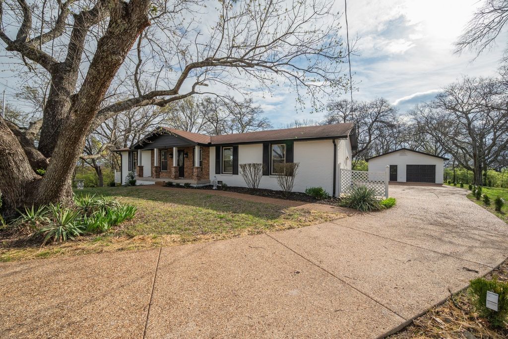 427 Kinhawk Ct, Nashville, TN 37211