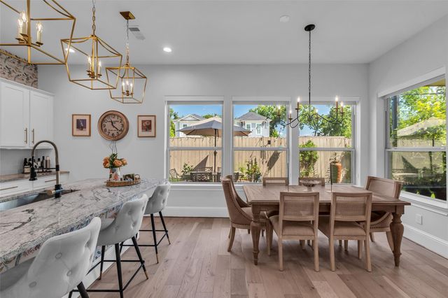 7720 N Fall Run Crossing, Houston, TX 77055