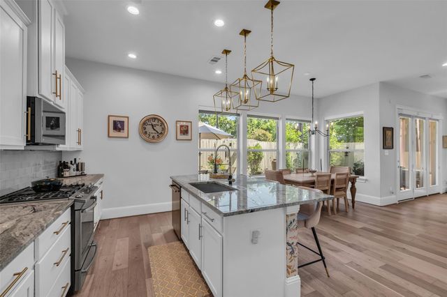 7720 N Fall Run Crossing, Houston, TX 77055