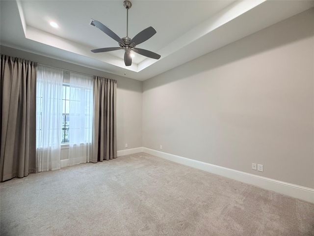 7720 N Fall Run Crossing, Houston, TX 77055