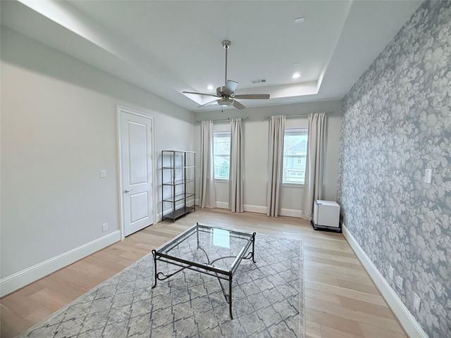 7720 N Fall Run Crossing, Houston, TX 77055