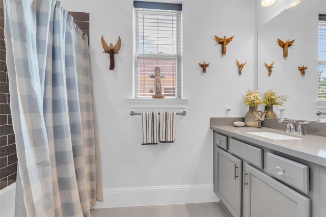 7720 N Fall Run Crossing, Houston, TX 77055