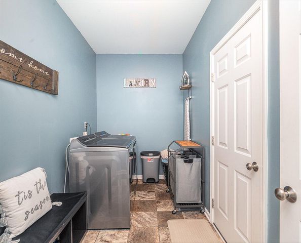 10377 Nevada Court, Crown Point, IN 46307